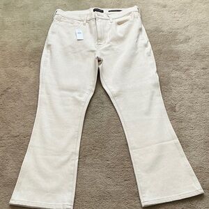 NWT BANANA REPUBLIC HIGH RISE CROPED BOOT JEANS